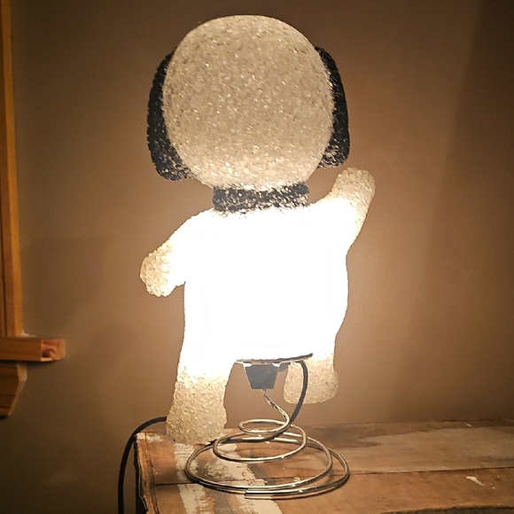 Vintage Peanuts EVA Popcorn Lamp Walking Snoopy Night Light, Tested Working - Picture 5 of 5
